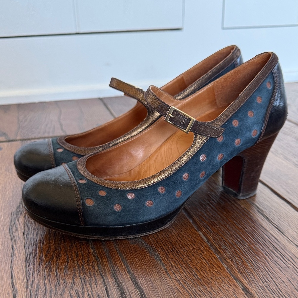 Chie Mihara Suede Polka Dot Cap Toe Mary Jane Pumps size 39